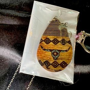 New lightweight western earrings